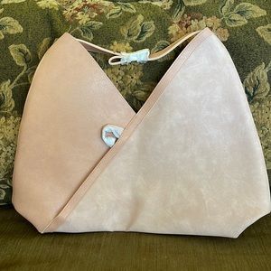 Ulta Beauty Bag. Side Zip. Shoulder strap. NWT.